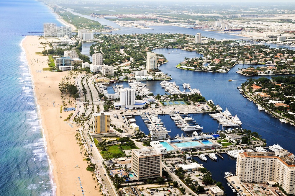 Bahia Mar Ft. Lauderdale Beach a DoubleTree by Hilton Hotel - photo 58