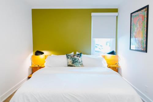 The Vinyl at Music Row 1 Bedroom Apartment — 4-Star Luxury Hotel in Nashville, United States