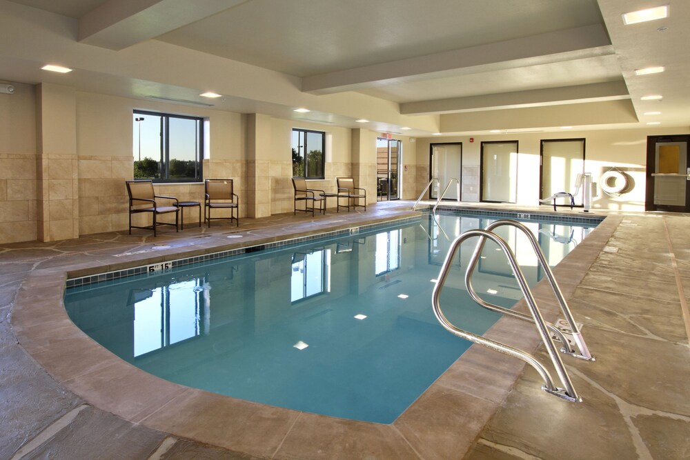 Holiday Inn Express & Suites Colorado Springs First & Main by IHG - photo 24