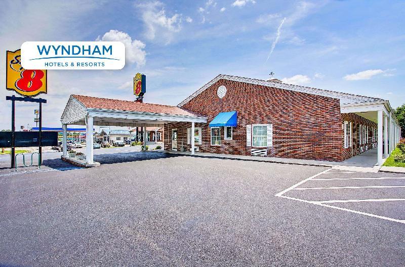 Super 8 by Wyndham Cave City - photo 15