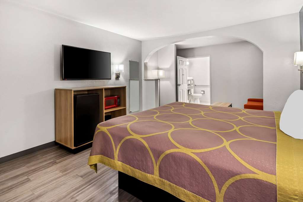 Super 8 by Wyndham Grand Prairie Southwest - photo 24