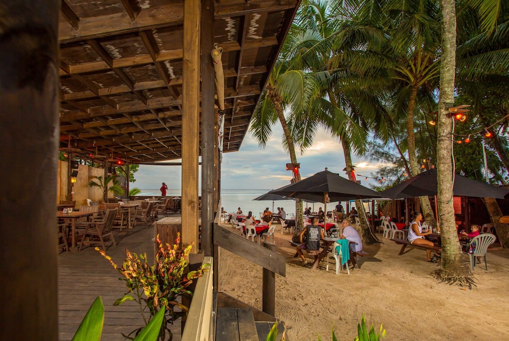 Castaway Resort — Avarua