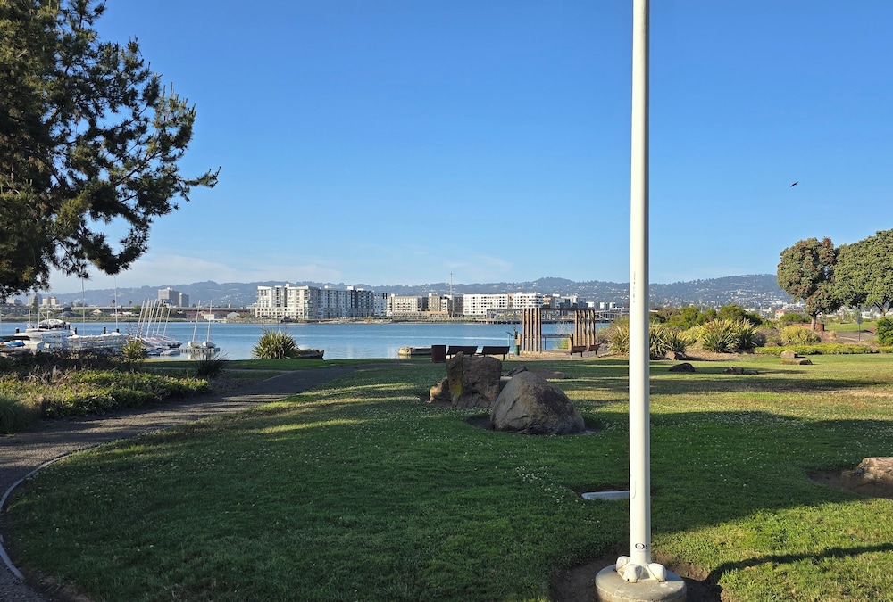 Marina Village Inn - photo 47