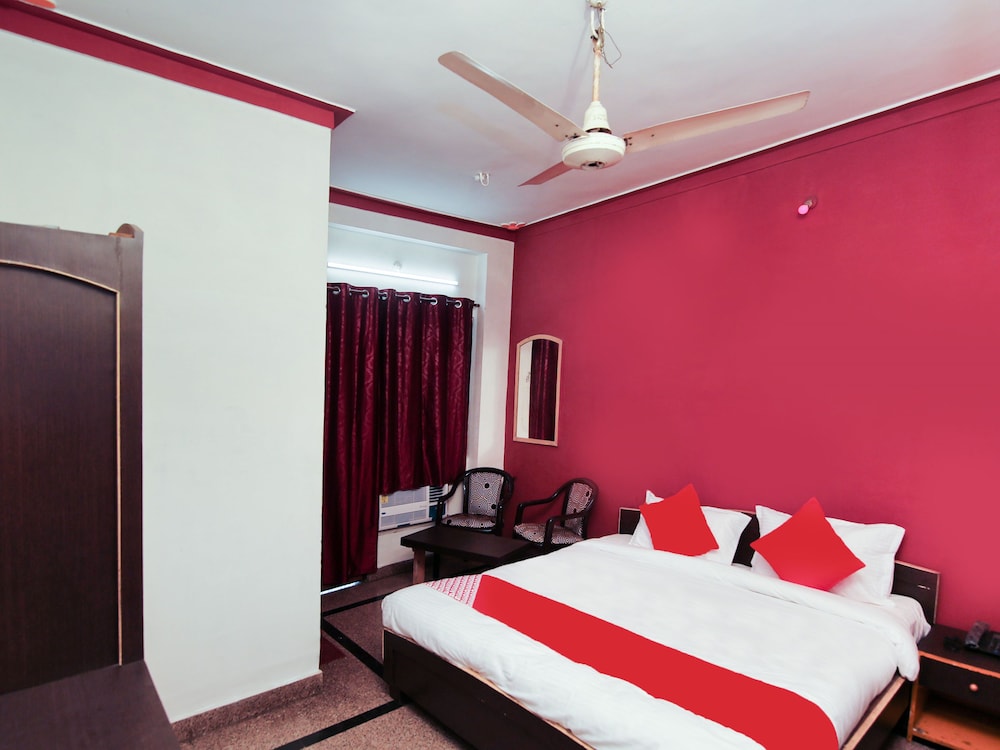 OYO 12363 Hotel Ratan international in Raipur, India