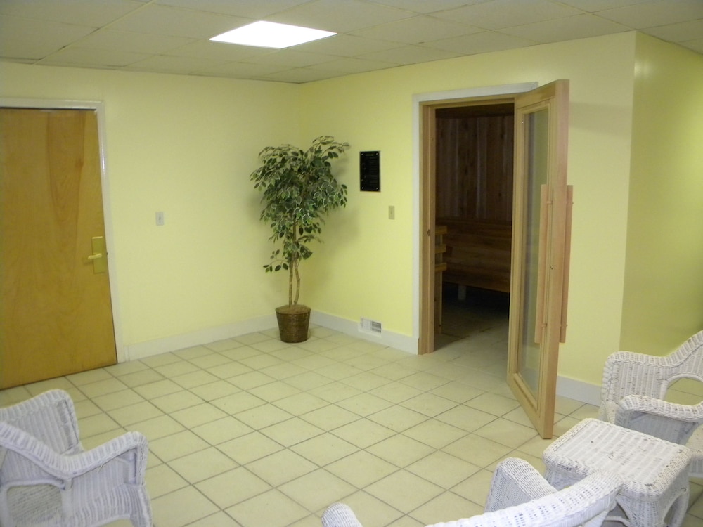 Baxter Park Inn - photo 24