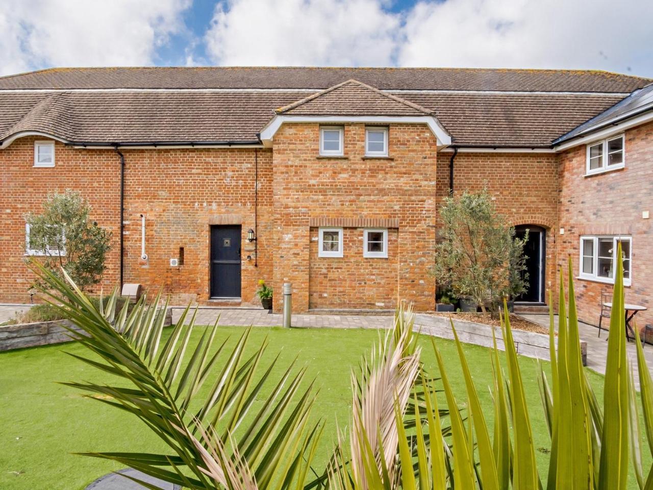 2 Bed in Newport oc 90247 in Newport, United Kingdom