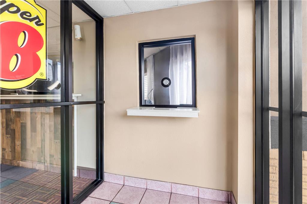 Super 8 by Wyndham Columbia - photo 15