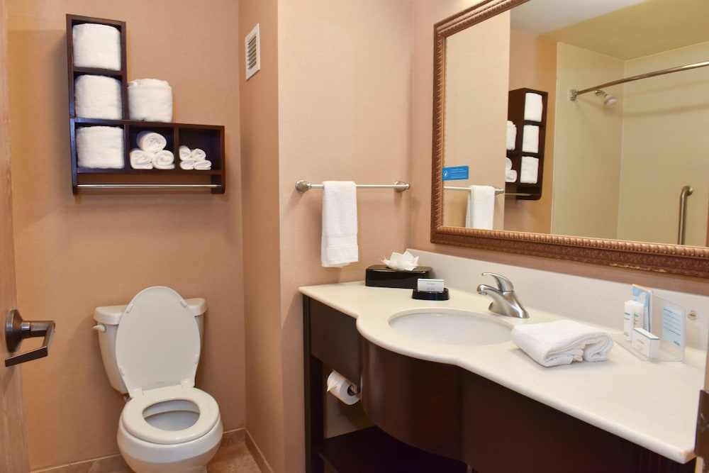Hampton Inn Ruston - photo 23