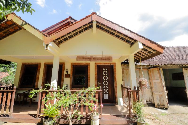 Penginapan Widodo Syariah Borobudur in Magelang, Indonesia