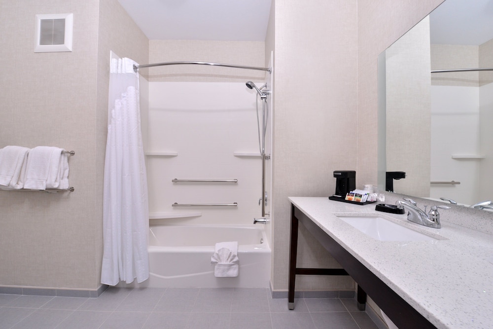 Holiday Inn Express & Suites Loma Linda San Bernardino S by IHG - photo 26