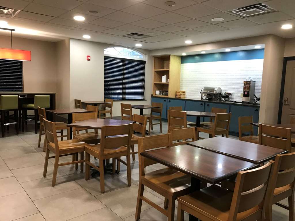 Country Inn & Suites by Radisson Emporia VA - photo 19