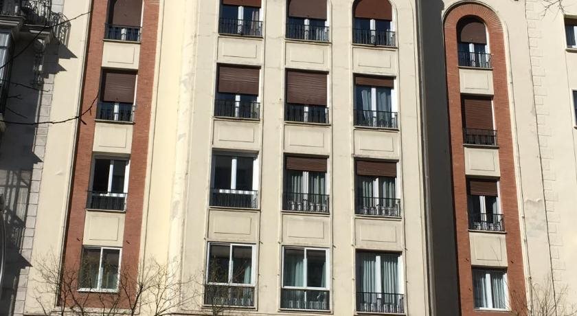 Hostal Retiro — 4-Star Luxury Hotel in Madrid, Spain