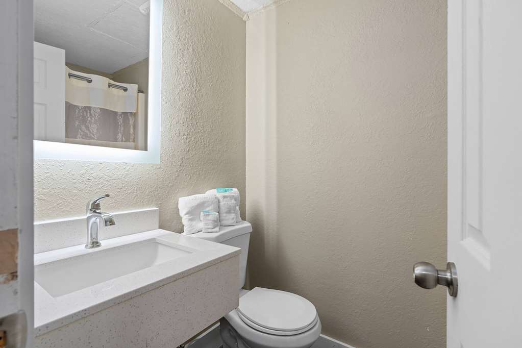 Travelodge by Wyndham Kissimmee Orlando - photo 30