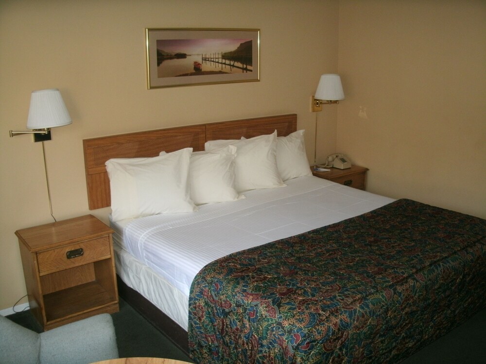 Americas Best Value Inn Casino Center Lake Tahoe - photo 3