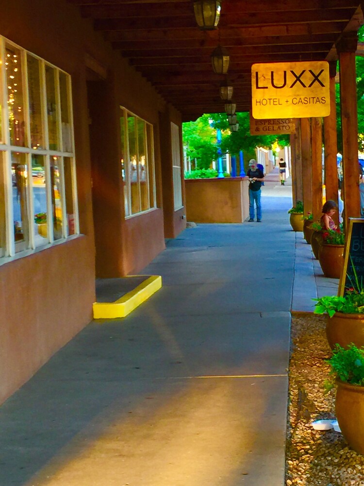 Luxx Plaza Hotel - photo 52