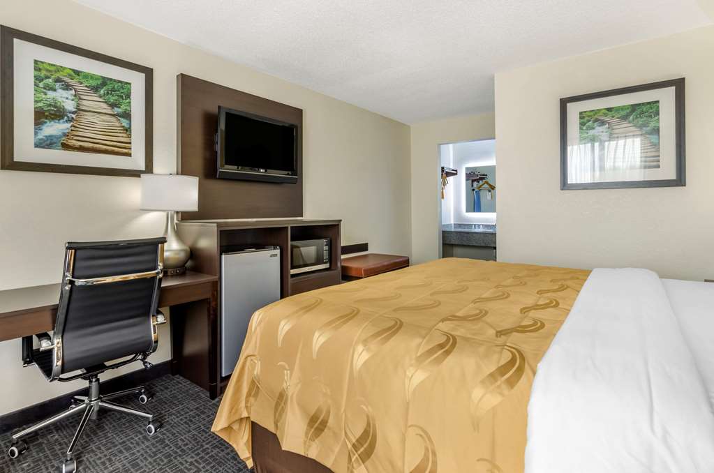 Quality Inn Verona Staunton North - photo 11