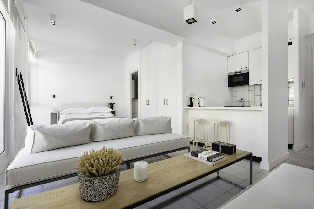 Euryclea Residences — 4-Star Luxury Hotel in Athens, Greece