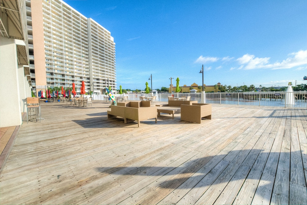 Laketown Wharf Resort by Aneliya's Rentals - photo 867