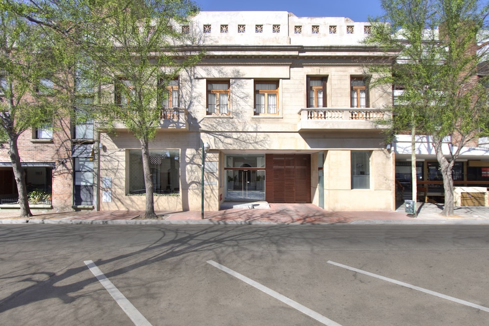 San Isidro Plaza Hotel — 4-Star Luxury Hotel in San Isidro, Argentina