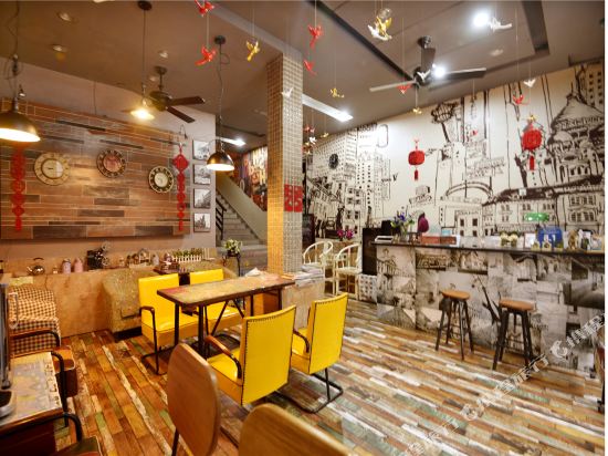 Qingdao Nostalgia Theme Inn - last minute hotel in Qingdao