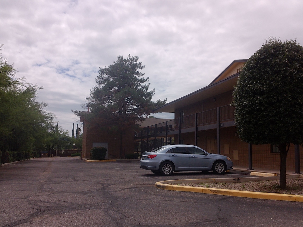 Sierra Inn Near Fort Huachuca AZ - photo 77