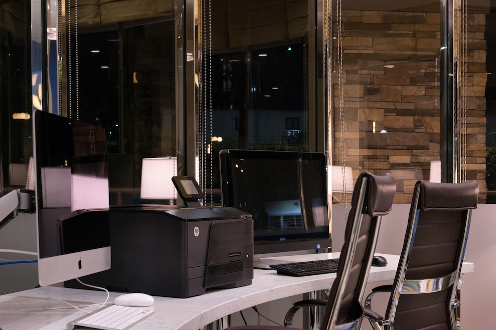 Holiday Inn Express & Suites Pasadena Los Angeles by IHG - photo 44