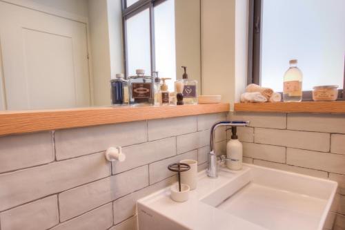 Ben Gurion 83 — 4-Star Luxury Hotel in Tel Aviv, Israel