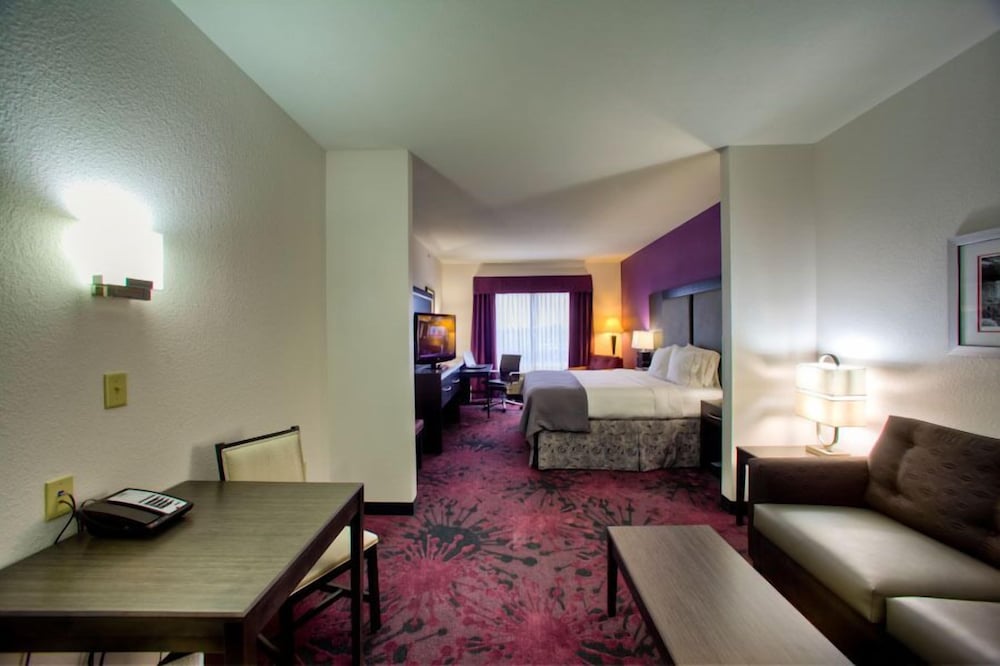 Holiday Inn Express Hotels & Suites Columbus Polaris Parkway by IHG - photo 15
