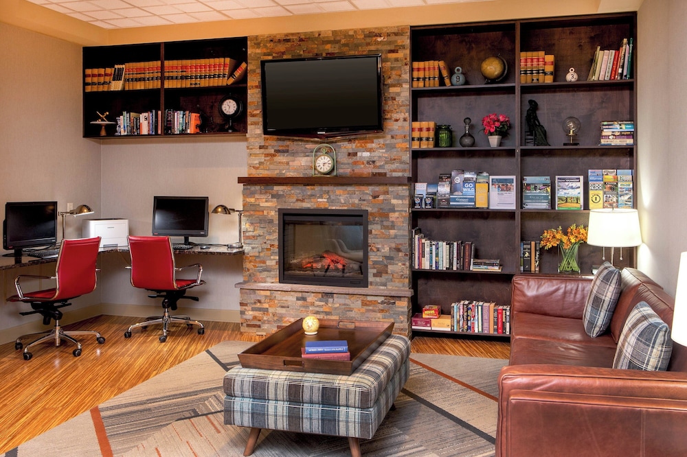 Four Points by Sheraton Kalamazoo - photo 2