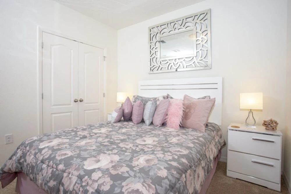 Amazing 4 beds with private pool near Disney - photo 3