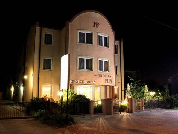 FusGym Resort — hotel in Ozarow Mazowiecki