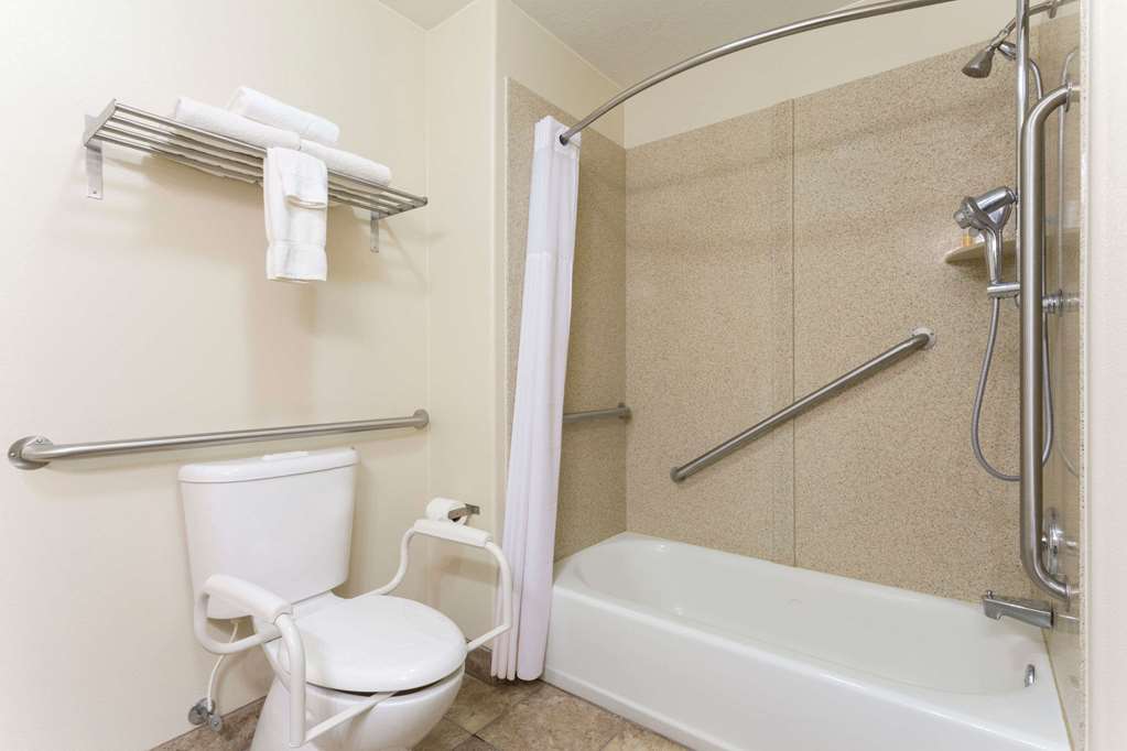 Days Inn by Wyndham Beaver - photo 10