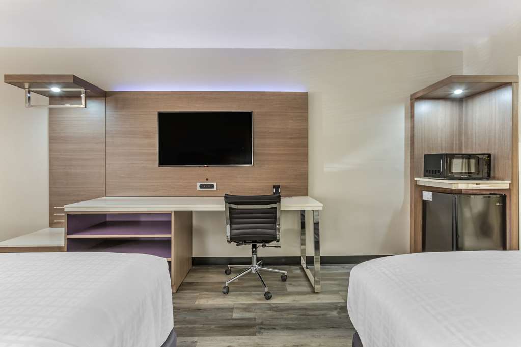 Best Western Sunland Park Inn - photo 16