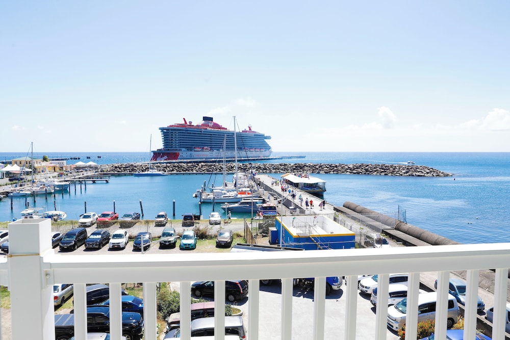 Hotel image of Kings Pavilion Suites Hotel