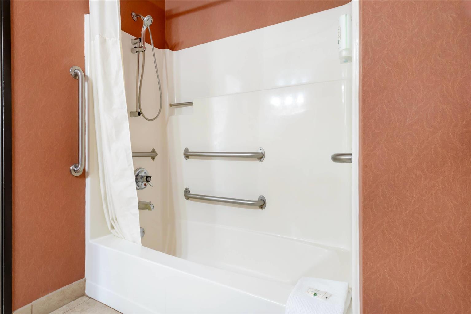 Quality Inn Bemidji - photo 15