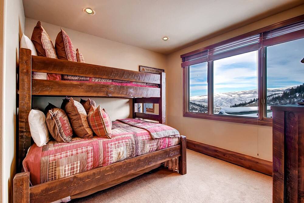 Highlands Slopeside by East West Hospitality - photo 70