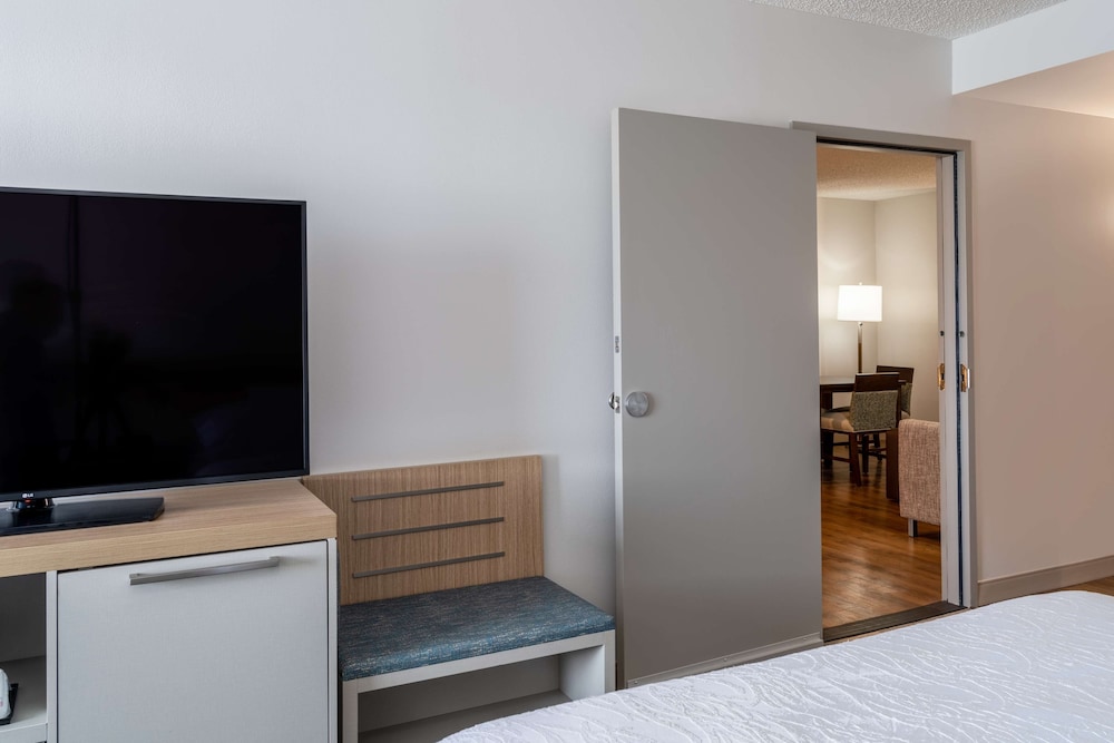 Hilton Garden Inn Jacksonville Ponte Vedra Sawgrass - photo 20