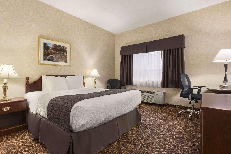 Days Inn Toronto East Lakeview