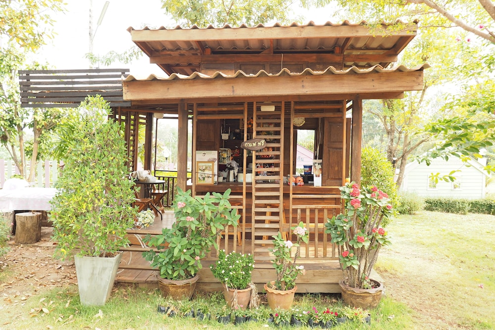 Downhill Resort in Si Satchanalai, Thailand