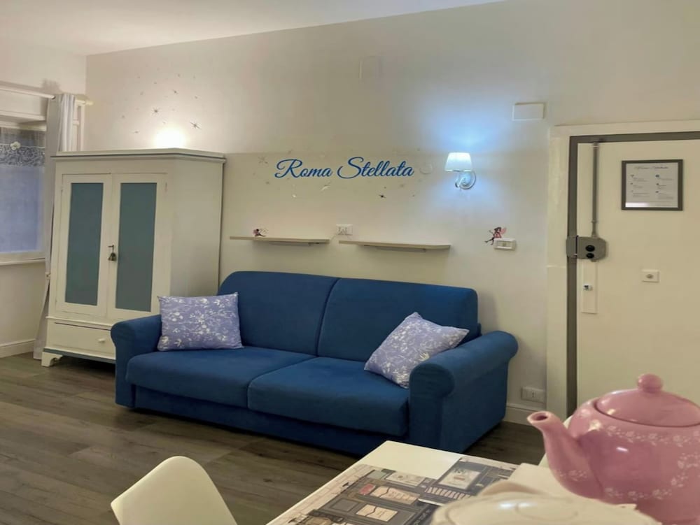 Roma Stellata Guest House — 4-Star Luxury Hotel in Rome, Italy