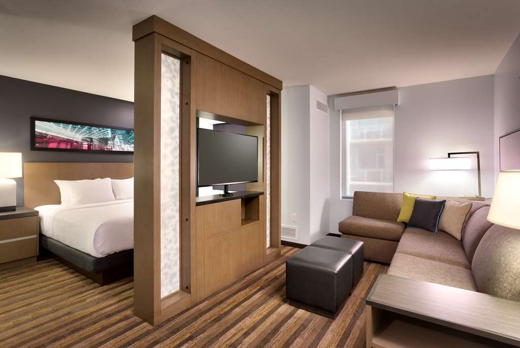 Hyatt House Portland Downtown - photo 7