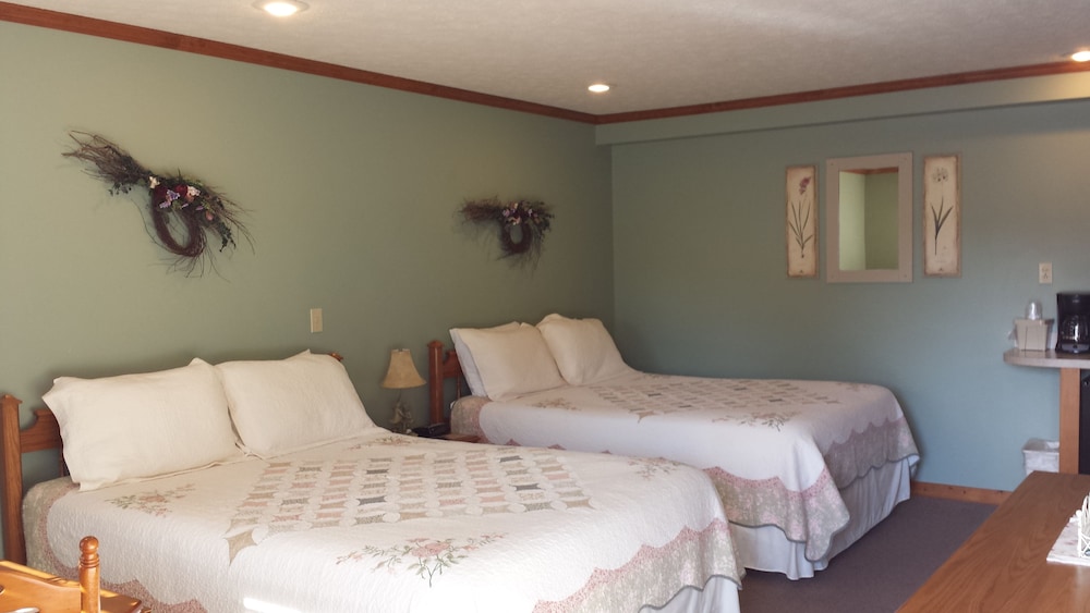 The Garrett Inn - photo 8