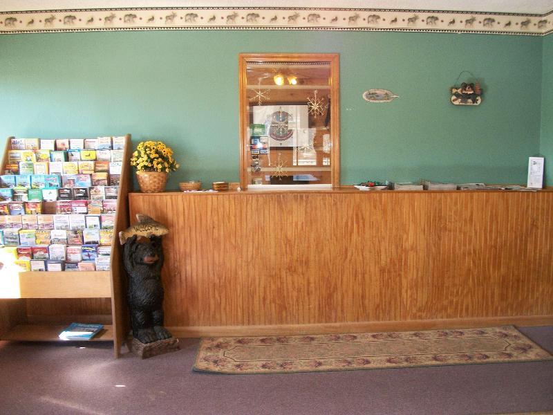 Mohican Little Brown Inn - photo 7