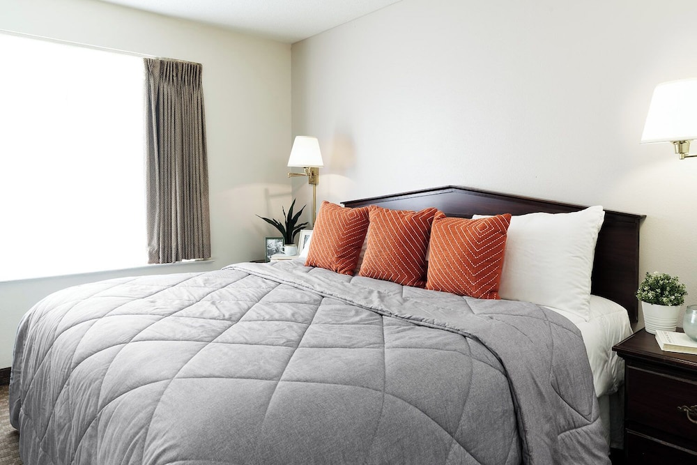 InTown Suites Extended Stay Mobile AL Tillmans Corner - photo 9