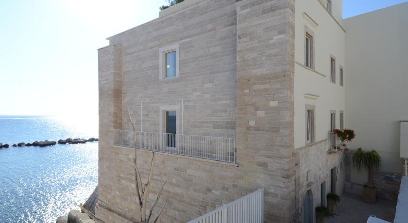 MoMa Suites Private Beach — hotel in Molfetta