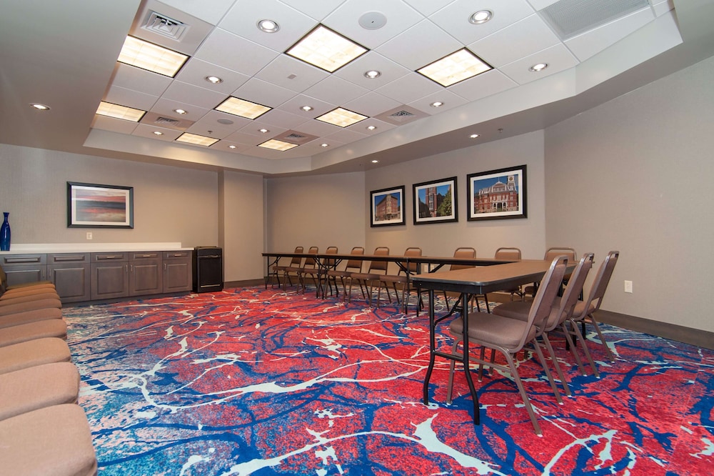 Hampton Inn Norwich - photo 68