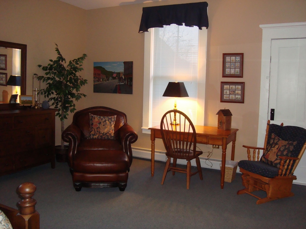Bristol Suites - photo 33