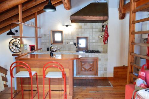 Maison Chez Les Roset — 4-Star Luxury Hotel in Arvier, Italy