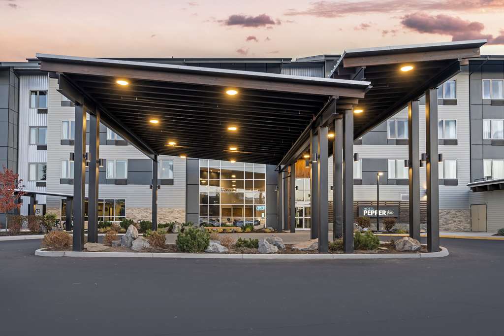 Hotel Peppertree Bend BW Premier Collection - featured photo