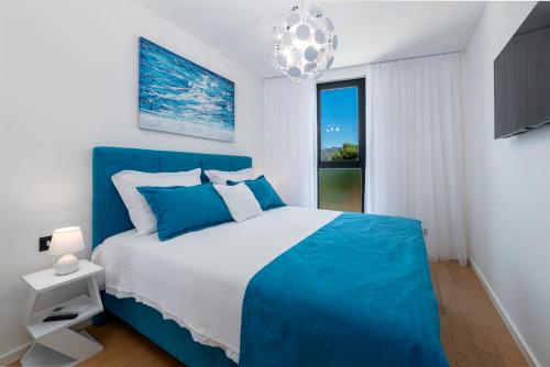 Apartment Mirabilis
